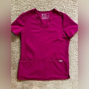Figs Dark Magenta Women’s 3-Pocket Casma Scrub Top XS